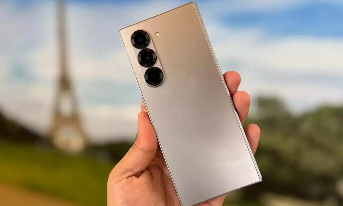 Samsung Galaxy Z Fold 6