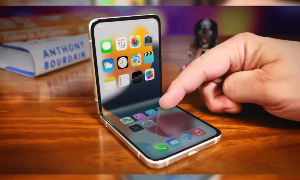 Apple foldable device