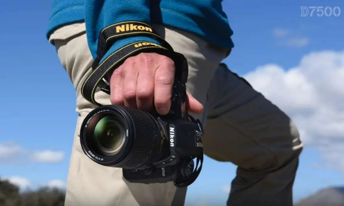 Nikon D7500 DSLR